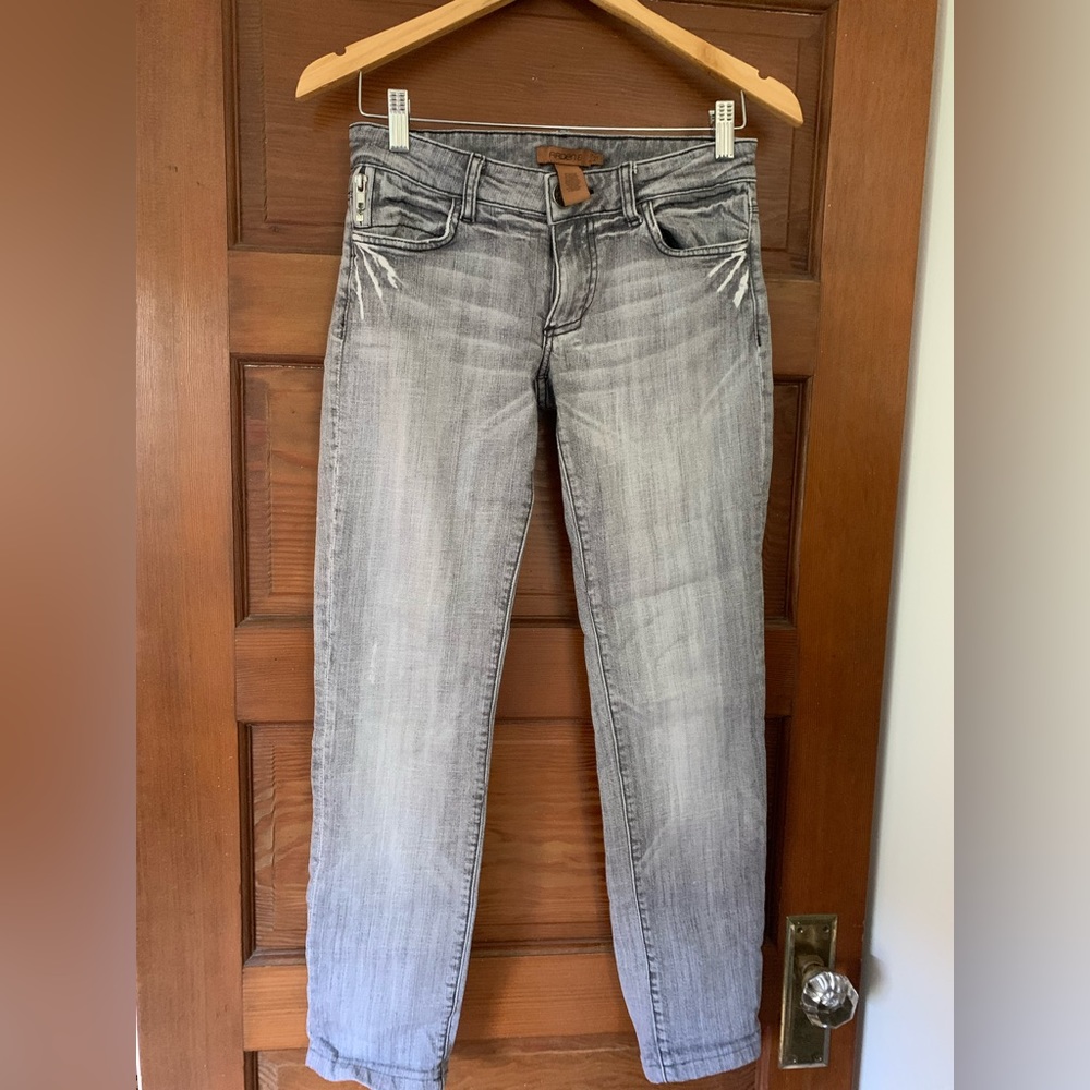 NOT FOR SALE Arden B gray straight leg jeans size 27